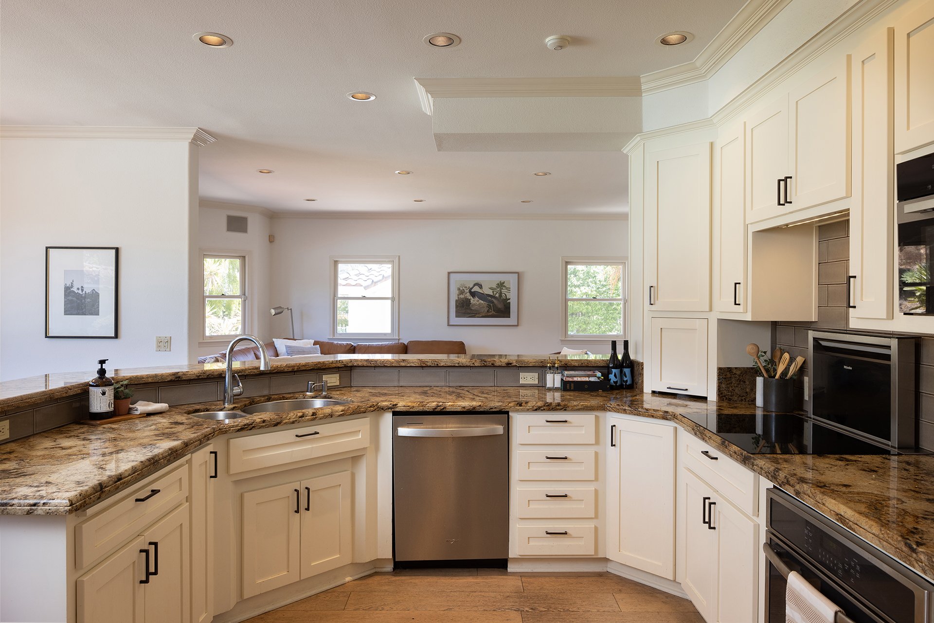 Private Aptos Estate with Vineyard Views