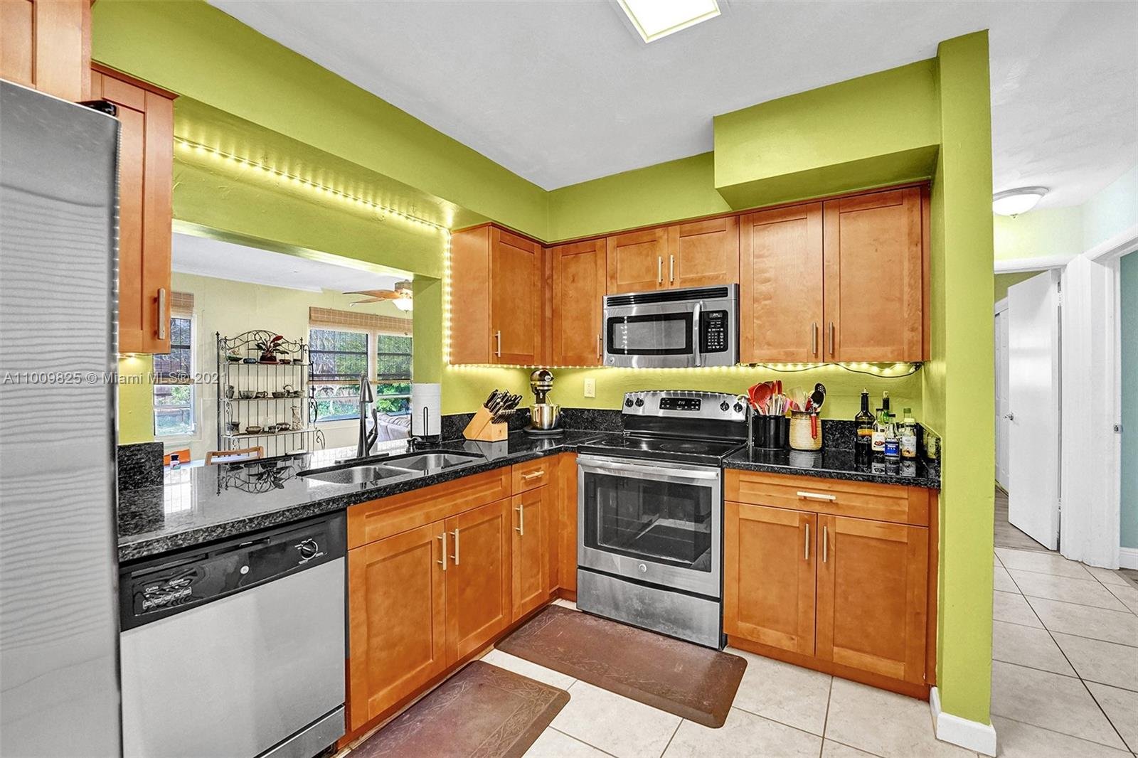 3381 SW 15th Ct