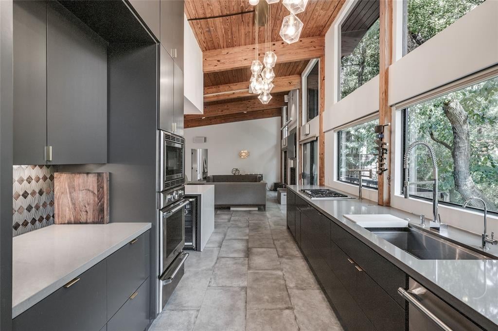 128 Stoney Creek Dr