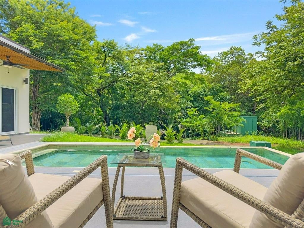 Casa Jeany | Modern Single-Level Home with Pool Near Playa del Coco