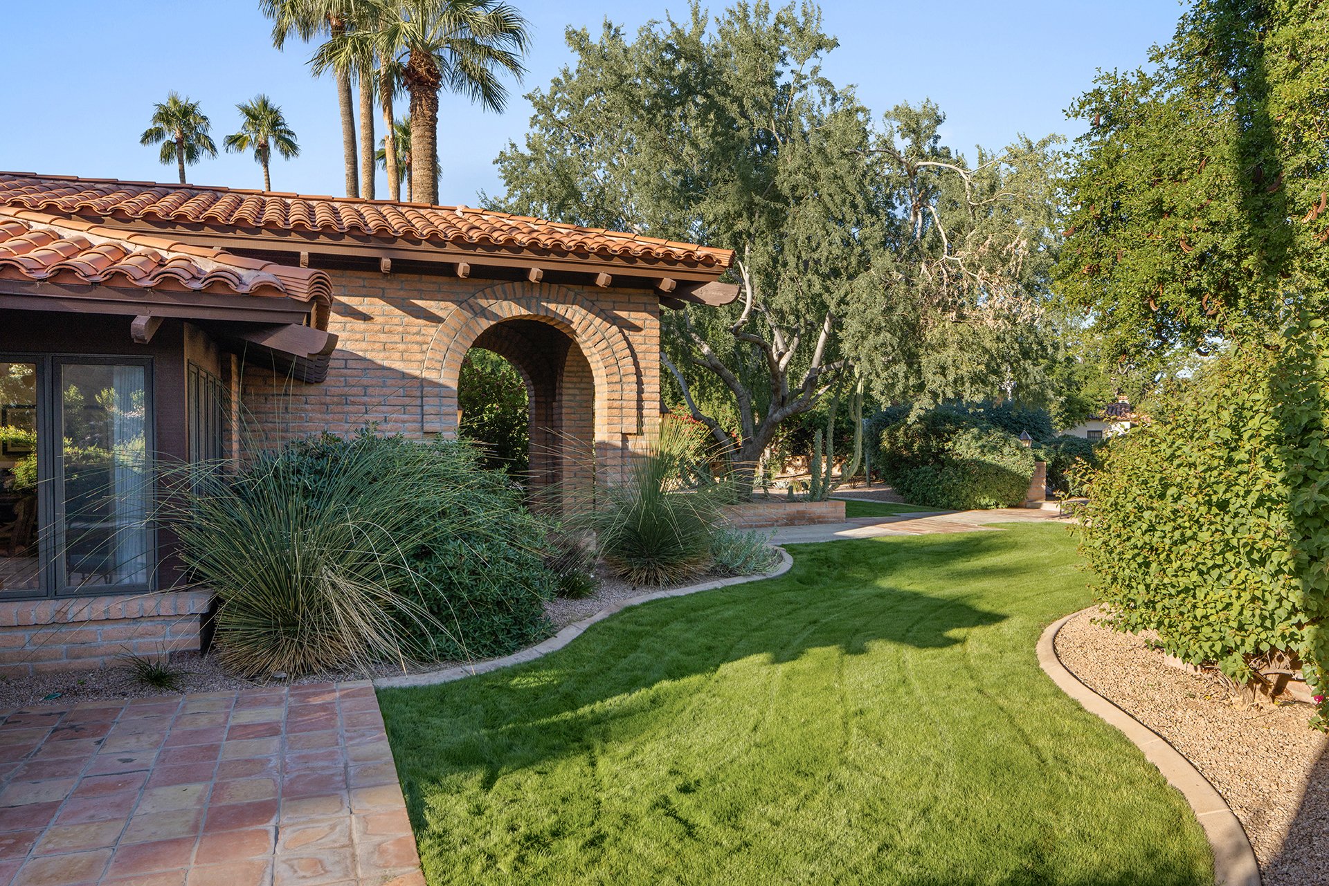 5401 E MARIPOSA Street