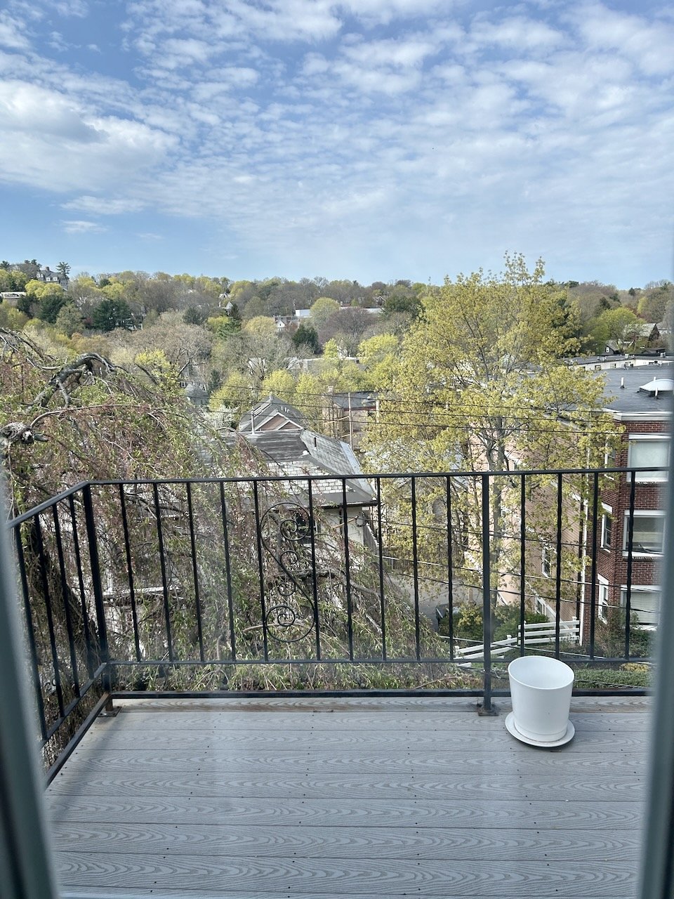 Sunny 4 Bed 2 Bath in the Heart of Brookline - Heat and Hot Water Included - 9.1