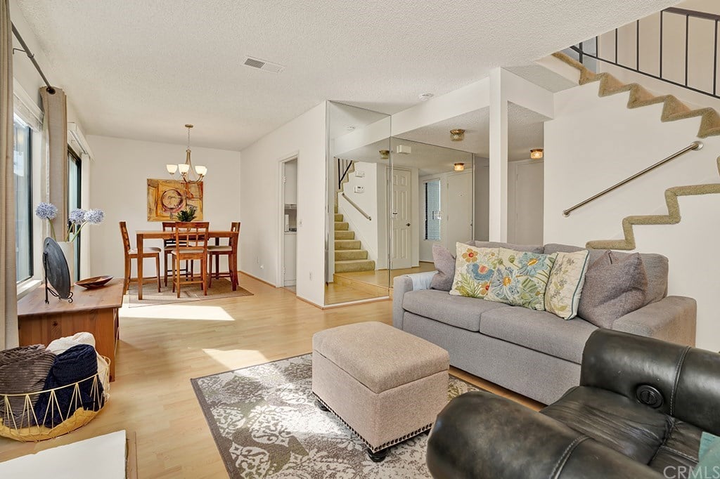 939 W 19th St, Unit C7