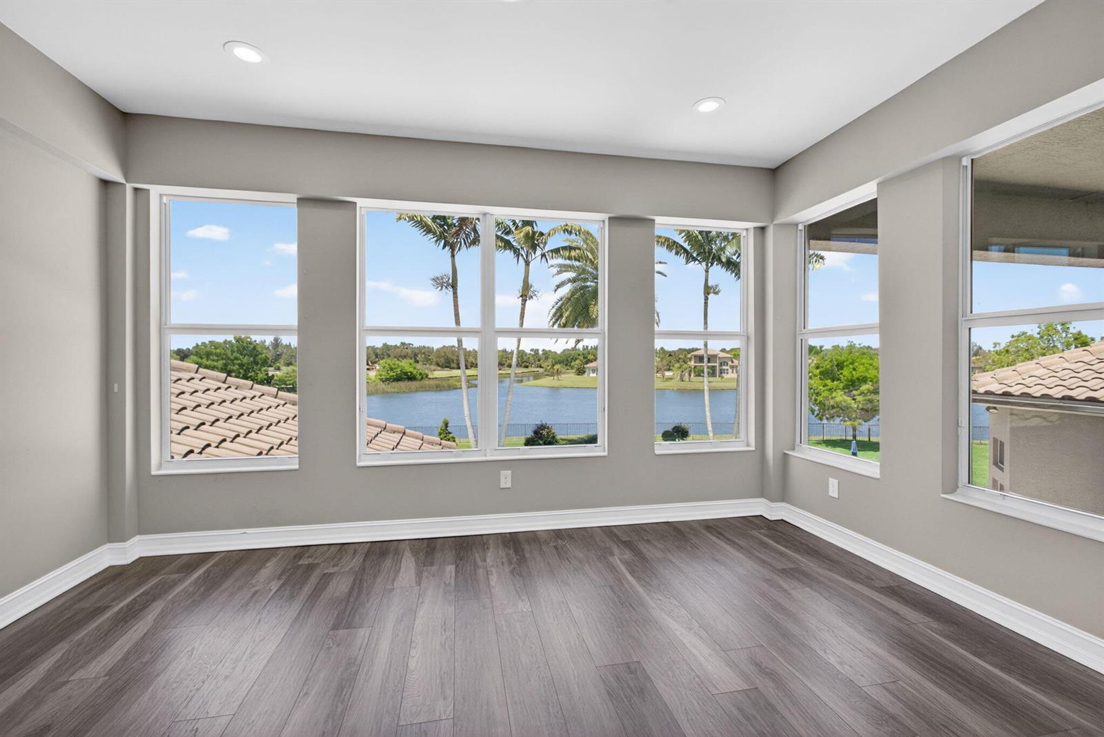 11135 Lynwood Palm Way