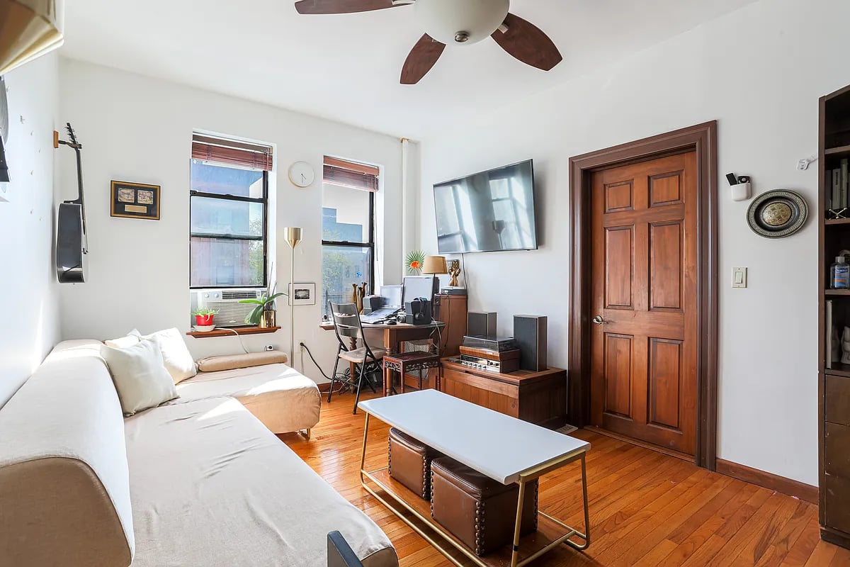 246 Cornelia Street #B10