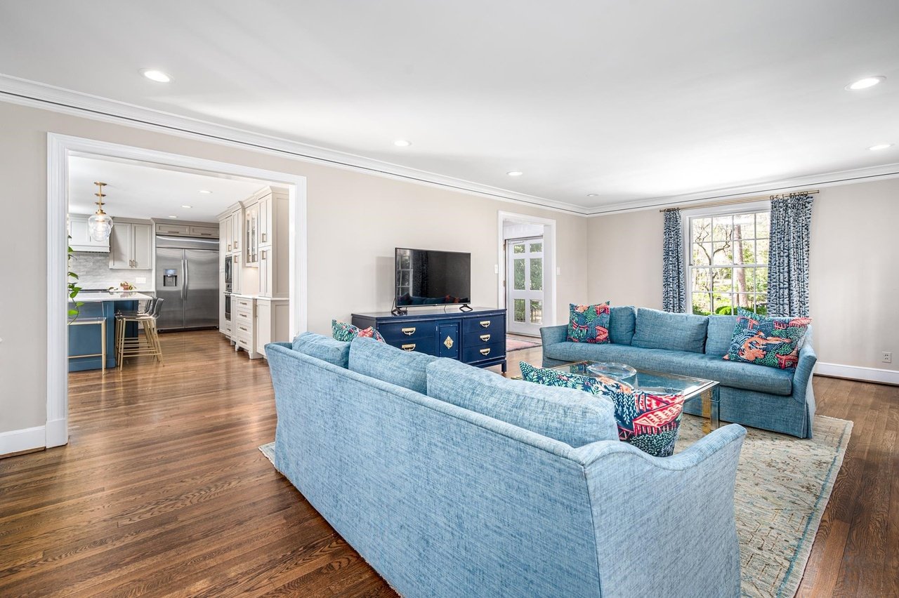 1021 Laurel Hill Rd