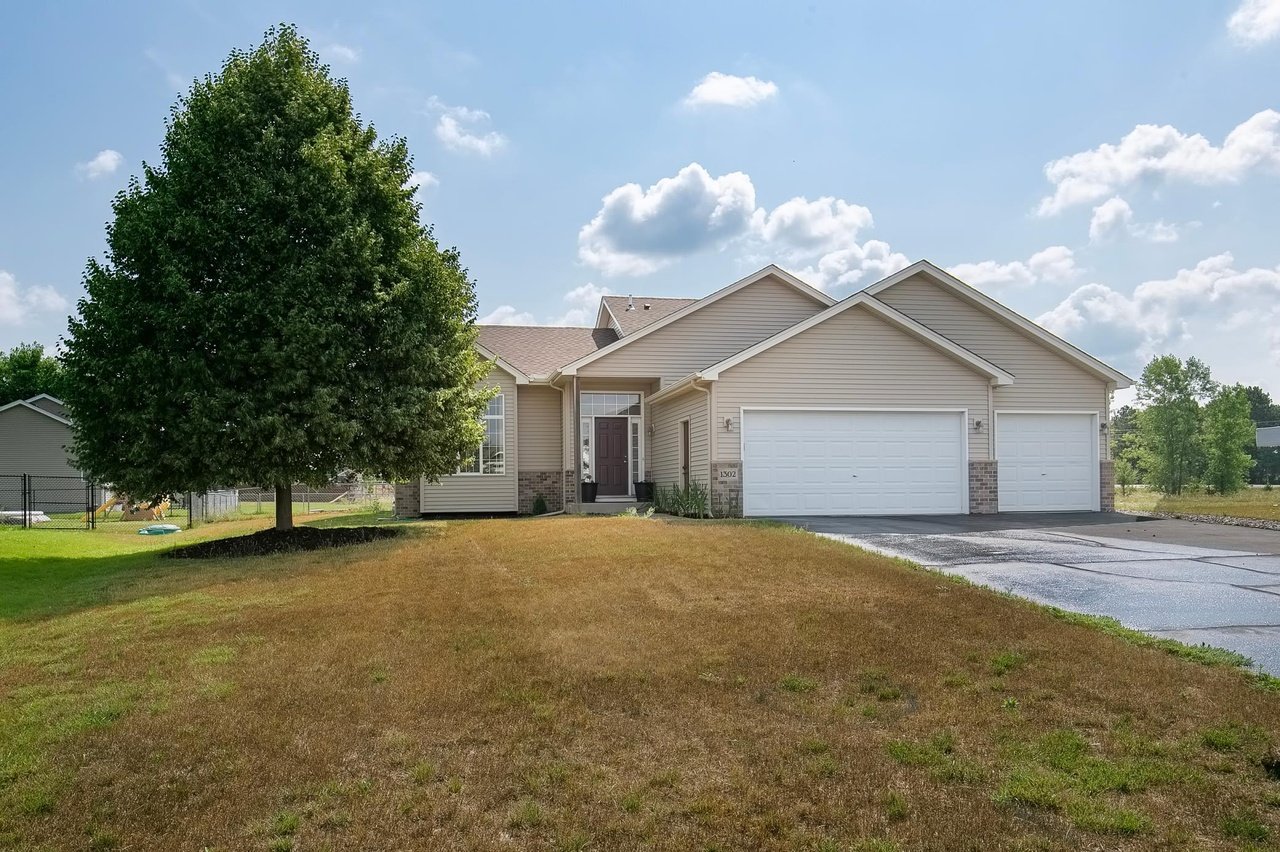 1302 Ironwood Ct SW