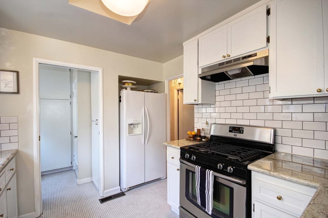 Just Listed! Stunning Land Park 3 Bedroom! a Must See!