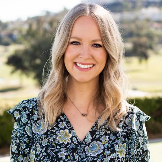 Jenna Bedford Carlsbad, CA Real Estate Agent Headshot