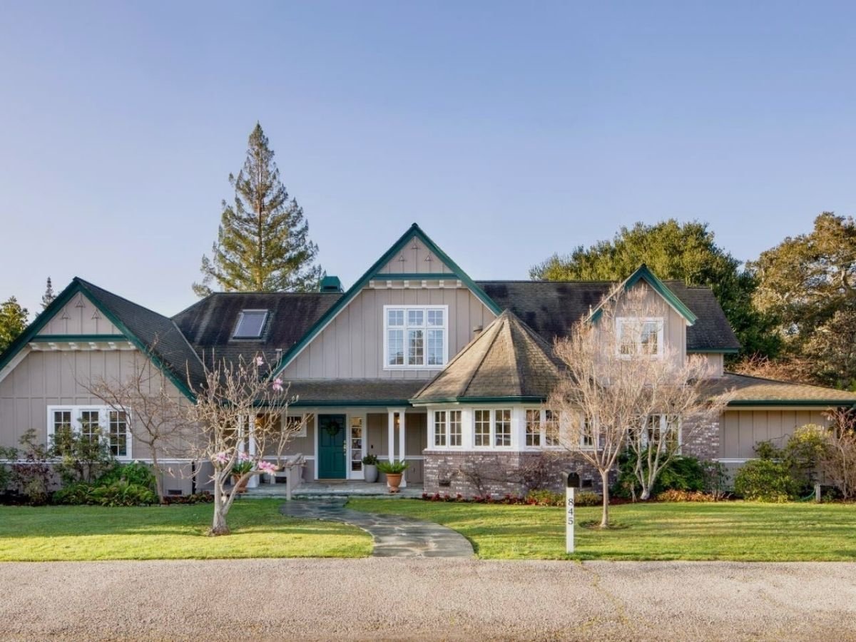 845 Magnolia Street home in Menlo Park, California.