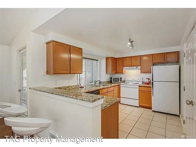 9838 NE 122nd St APT Q301