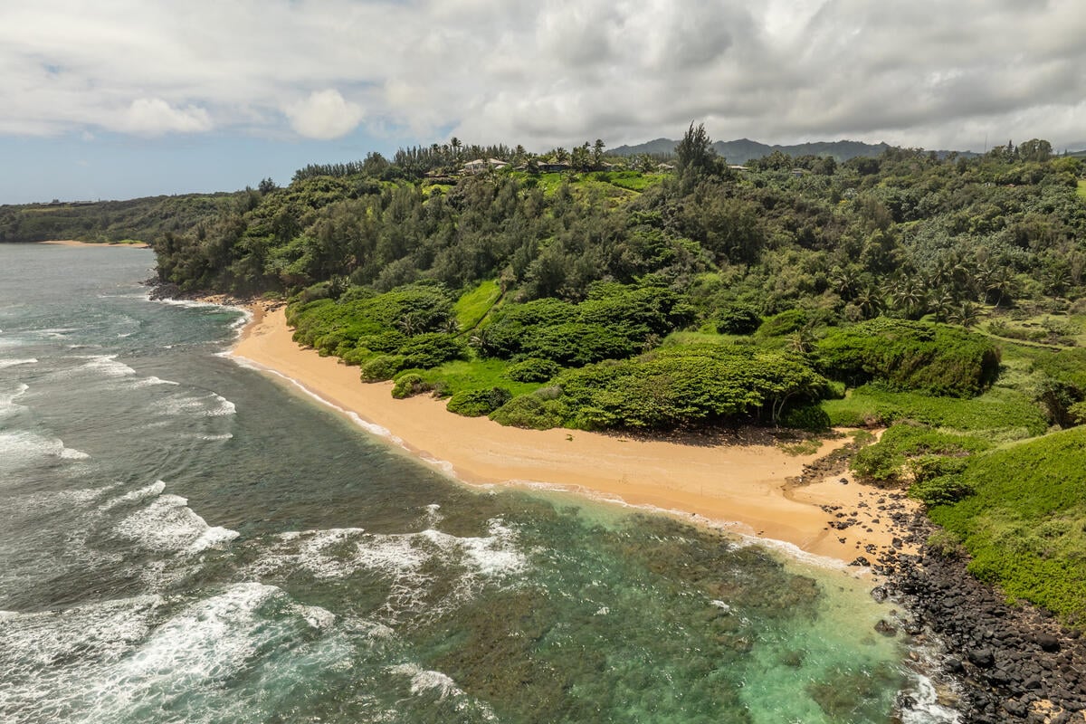 KAUAI 20 ACRE BEACHFRONT ESTATE