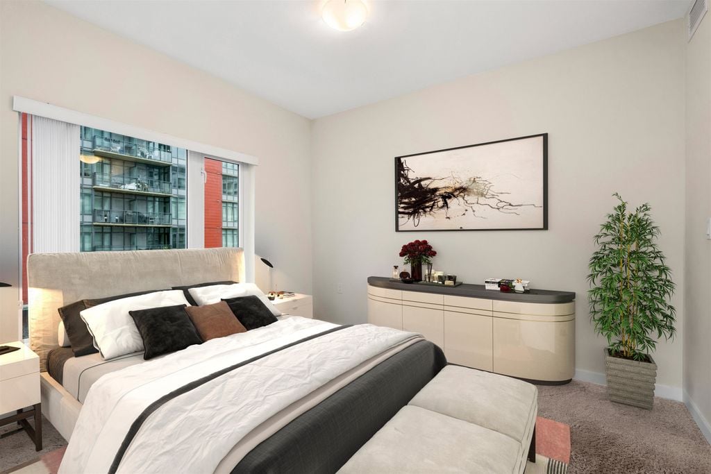 1708 Ontario St, #403