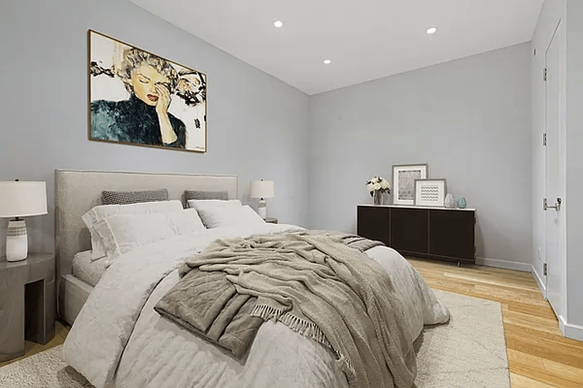 27-28 Thomson Avenue #332