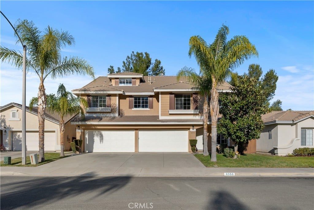 8550 Rolling Hills Dr