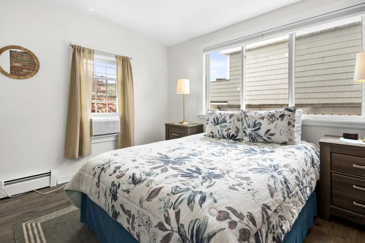 Magnolia Portside – Spacious 3BR on Thames St