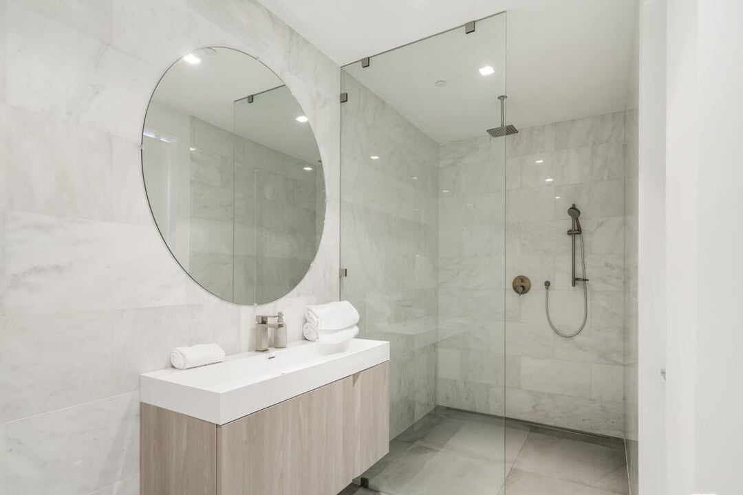 Nova Estate, Sunset Plaza Dr, 90069