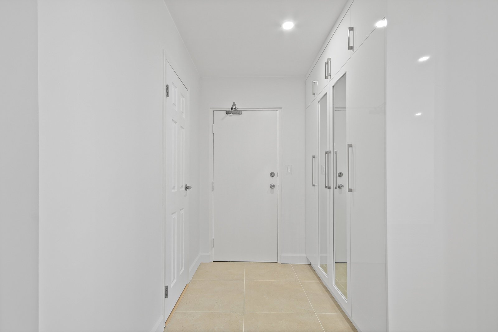 1328 Gerrard Street E Unit: 203