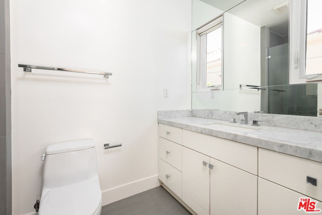 455 N La Jolla Ave