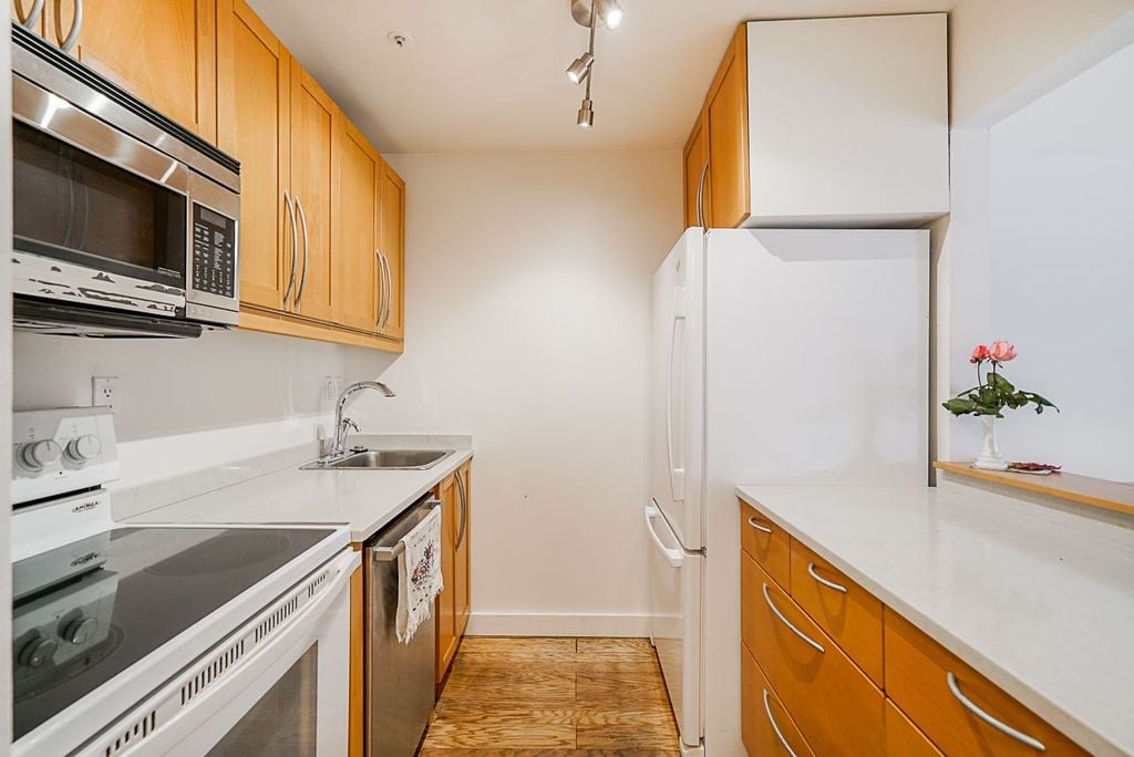 2119 Bellevue Ave, #102