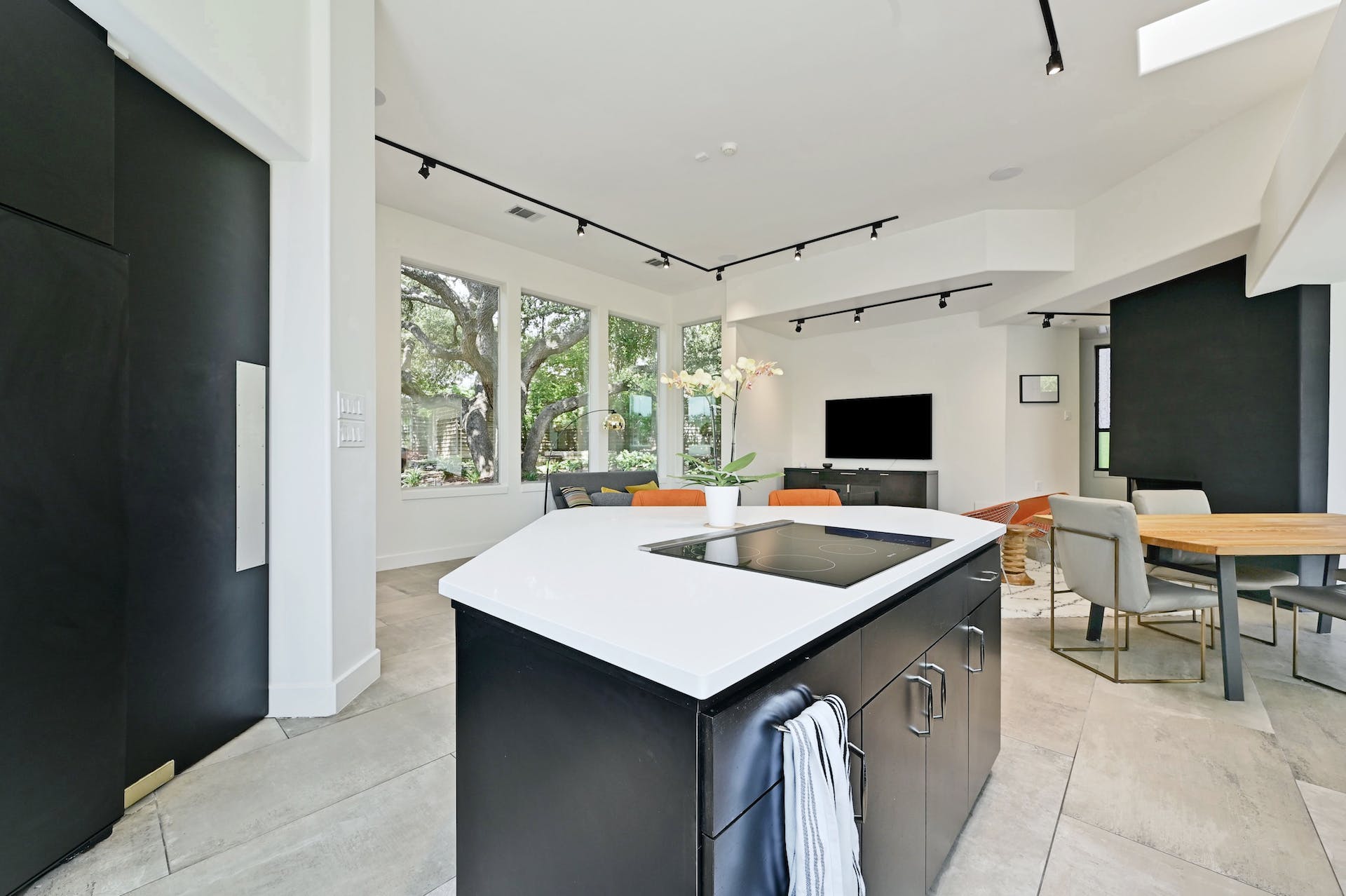 2700 De Soto DR