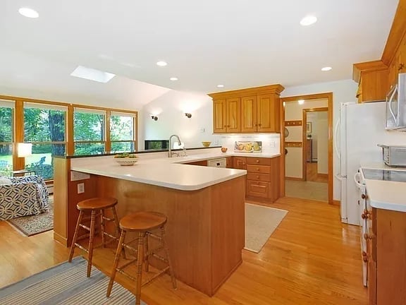4 Farrar Rd