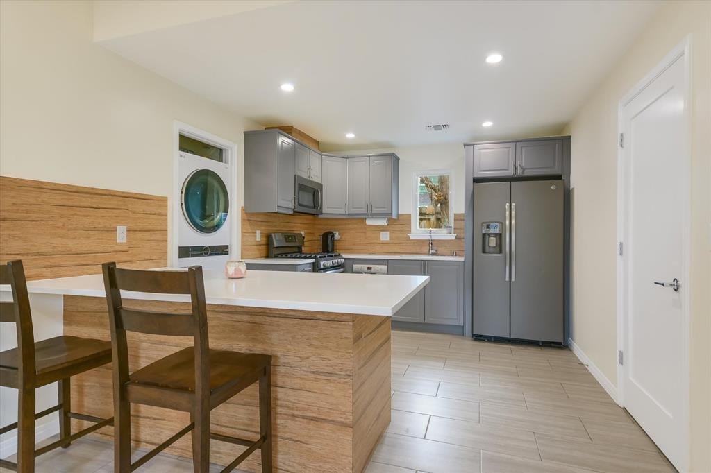 1705 E 14th Street Unit B