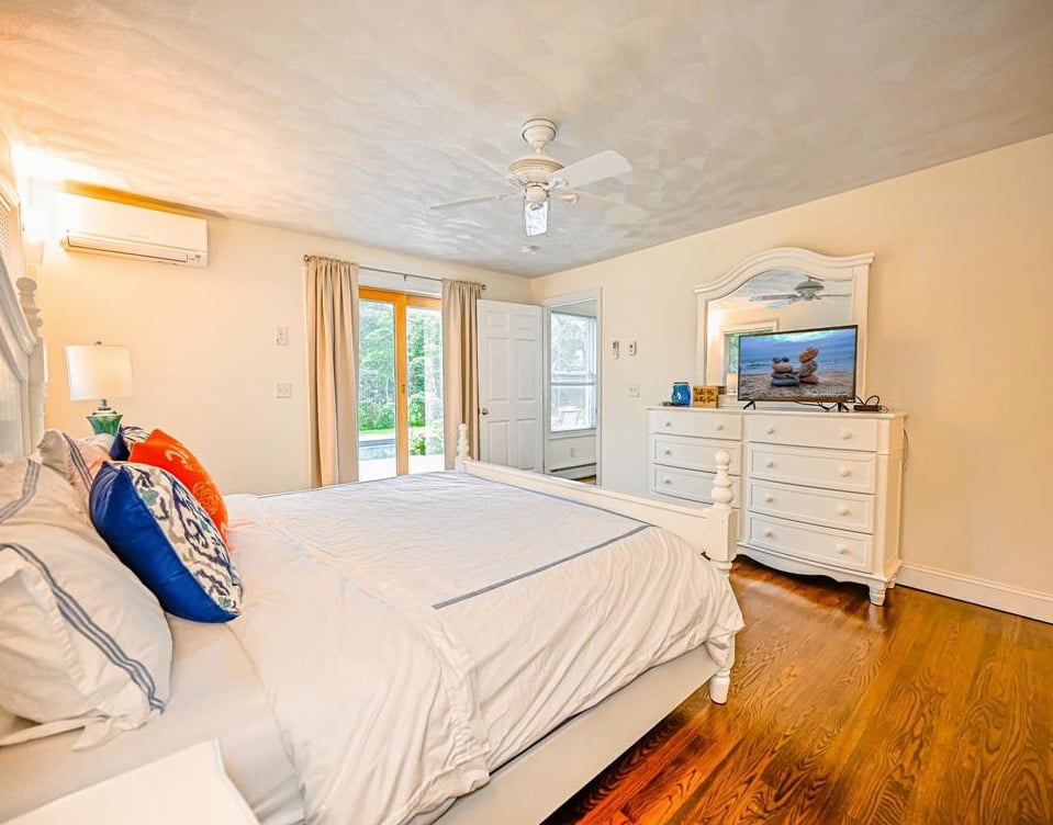 47 Schoolhouse Rd