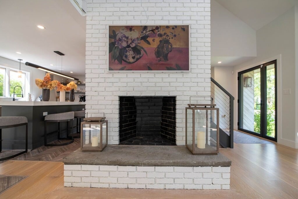 Edgartown Designer Retreat With Pool & Hot Tub