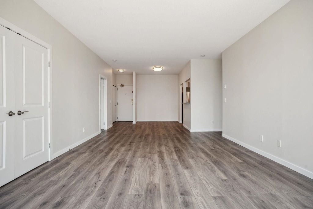 6240 McKay Ave, #605