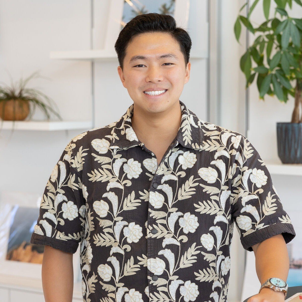 Tyler Makabe Honolulu, HI Real Estate Agent Headshot