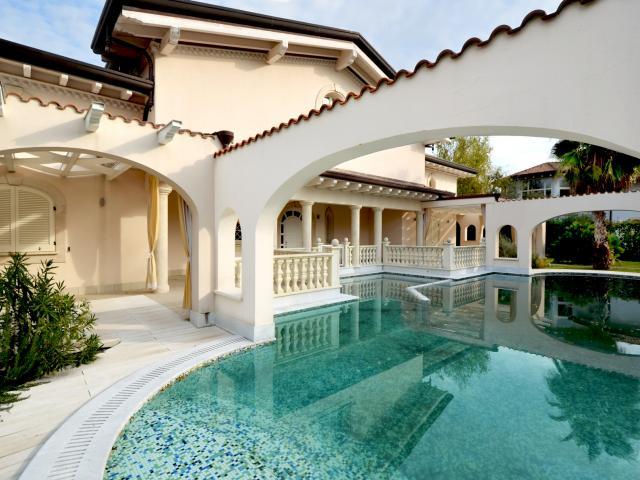 Newly Built Tuscan Villa With Marble Features