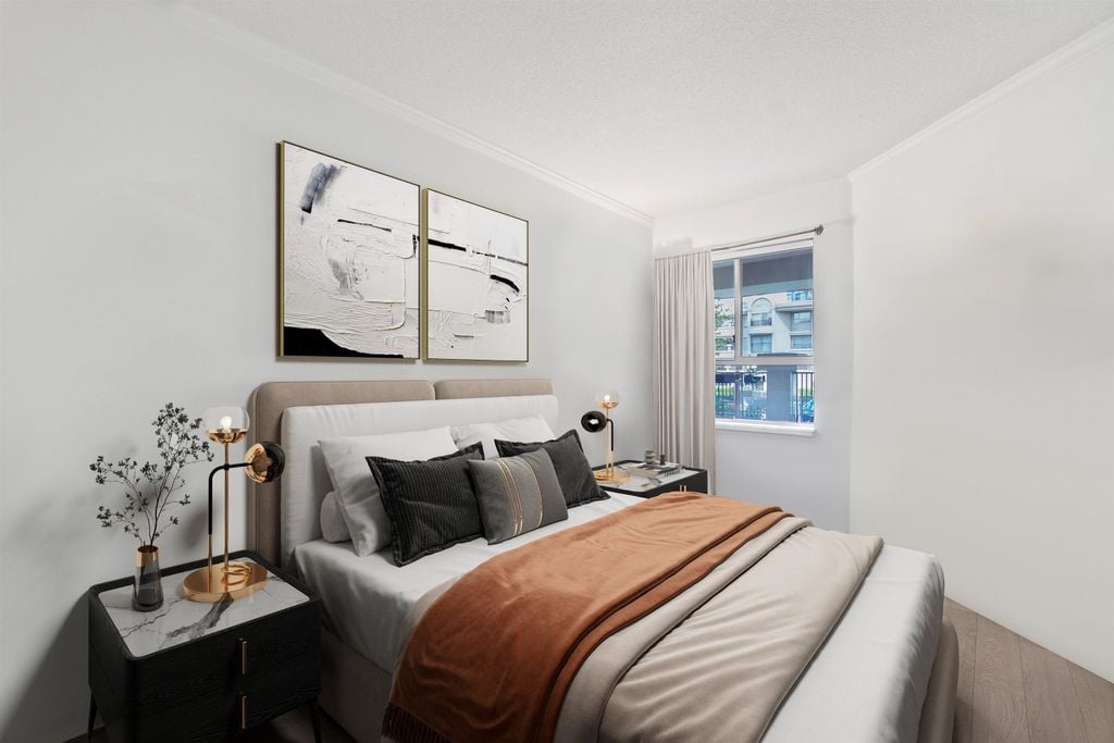 1869 Spyglass Pl, #211