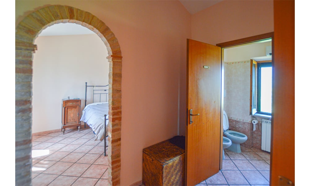 A Timeless Retreat in the Verdant Hills of Montelupone, Le Marche