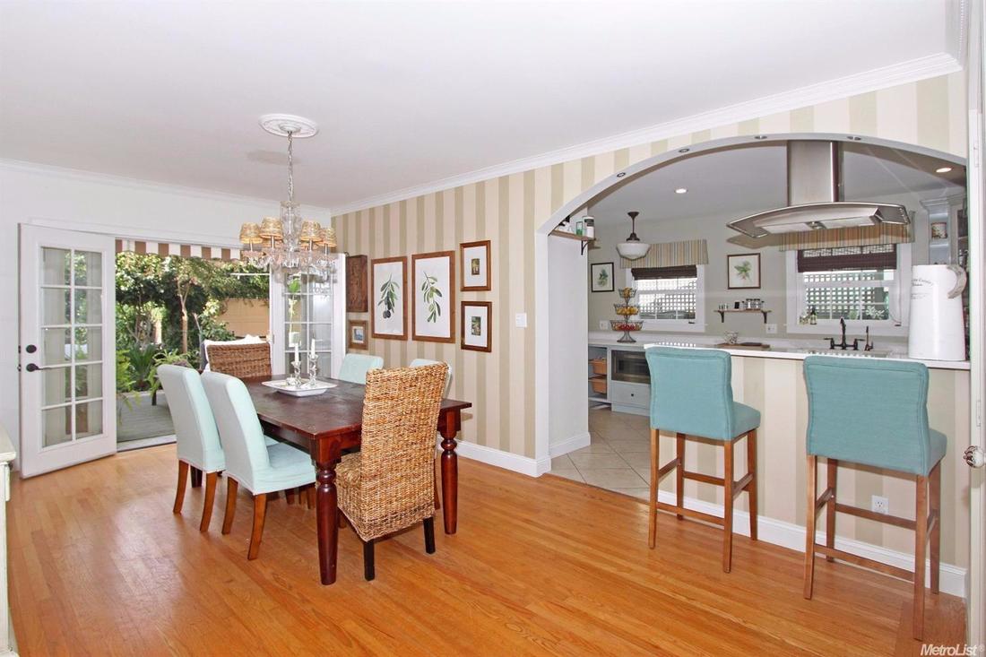 Sold: 2900 Land Park Drive