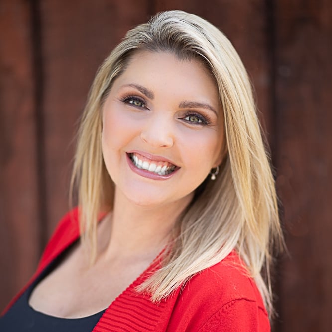 Jordyn Koelker Portsmouth, ME Real Estate Agent Headshot