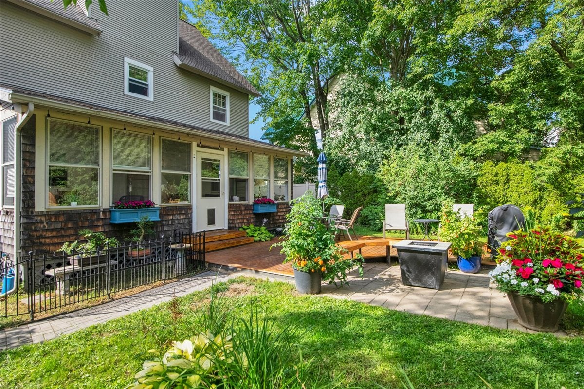 19 Brown Avenue