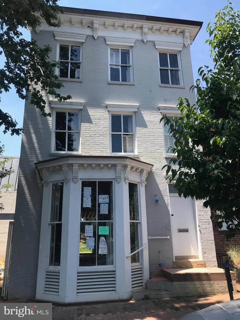 1352 28th St NW - Washington DC