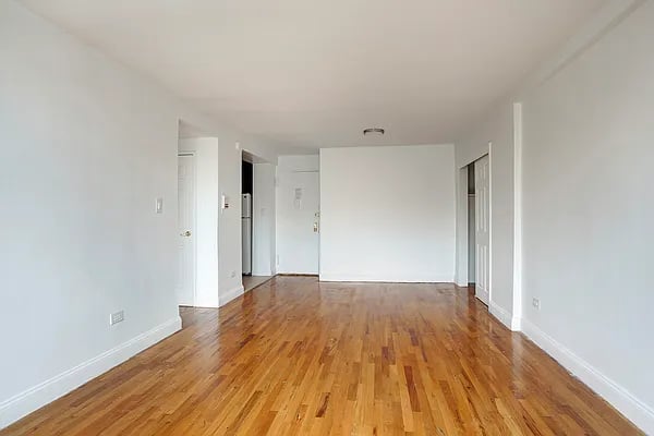 3255 Randall Ave #3D