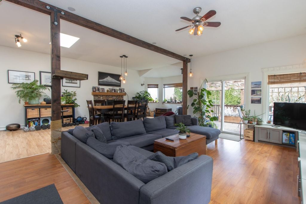 26 Bracken Pkwy