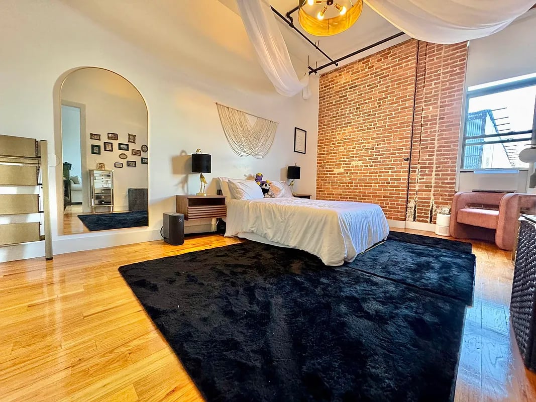 255 Mc Kibbin Street #212