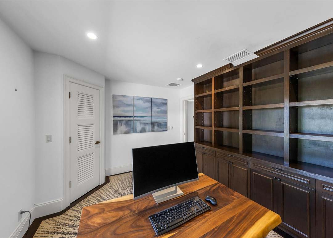 633 4th Key Dr