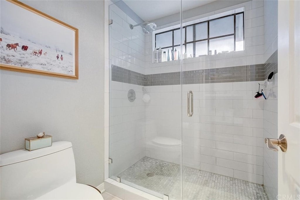 5743 Monte Vista St, Unit 6