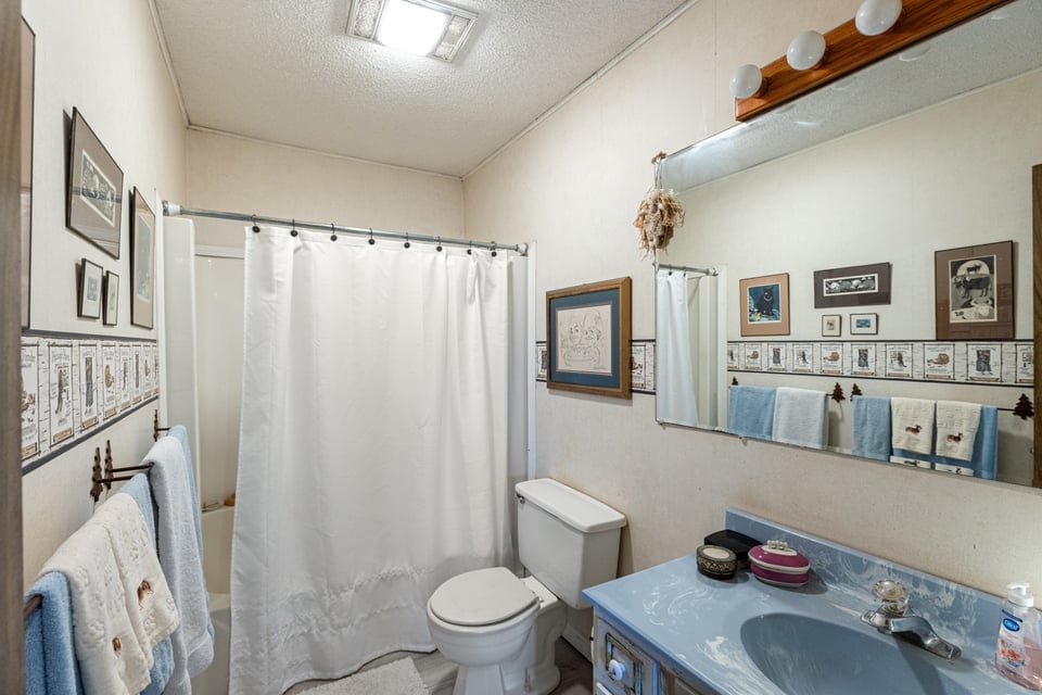 1696 Clear Creek Rd , Highlands, NC 28741