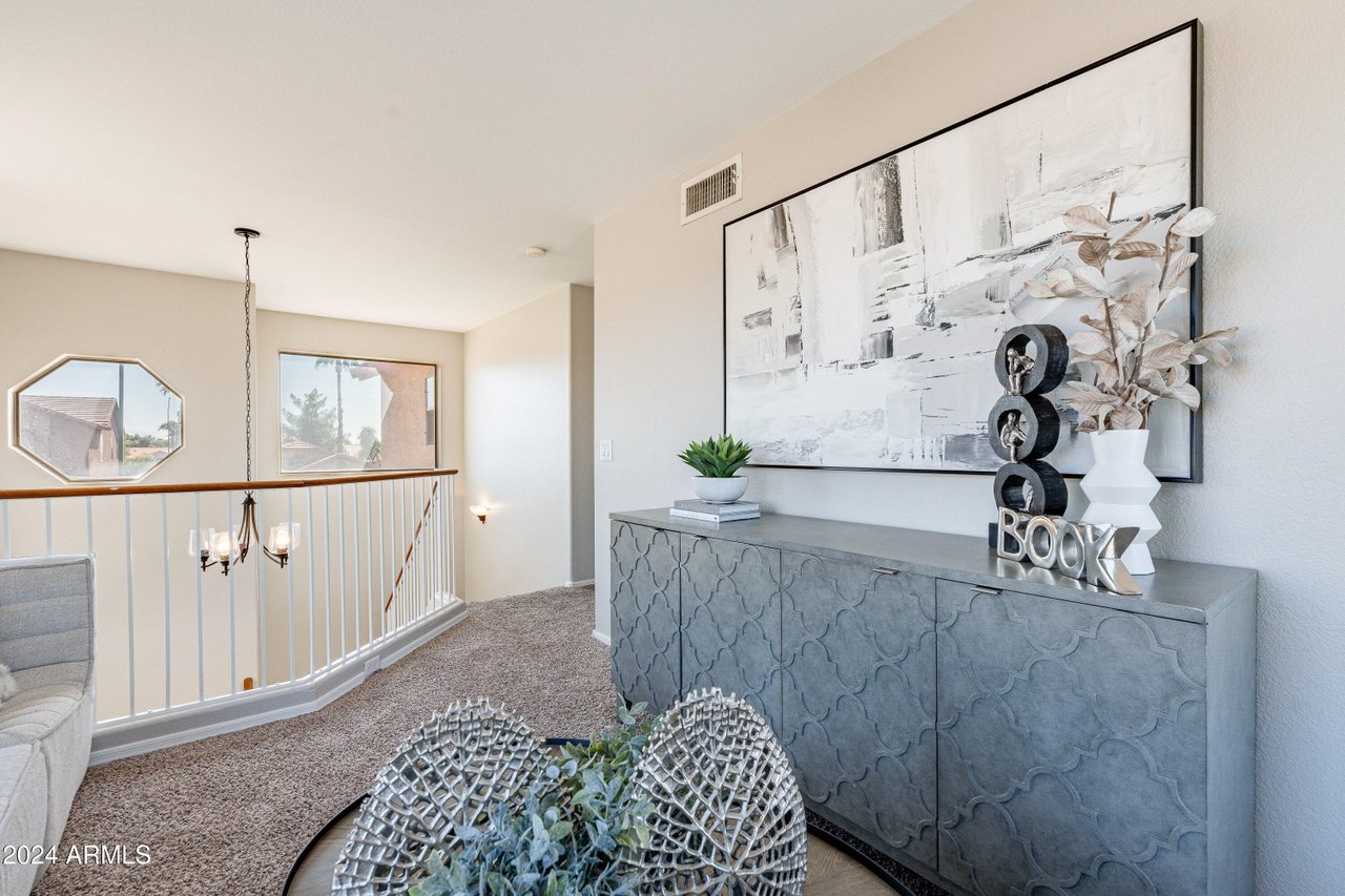 2222 E Arabian Dr