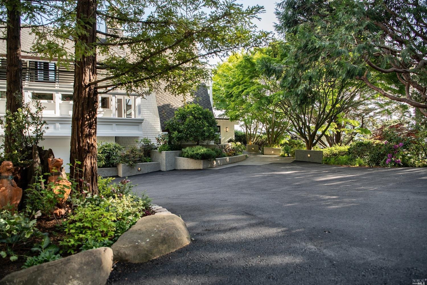 106 Mount Tiburon Rd