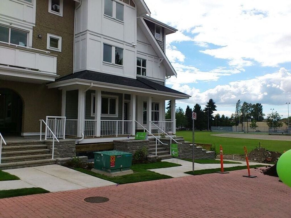 618 Langside Ave, #118
