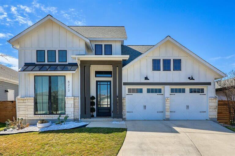 8212 Spire View