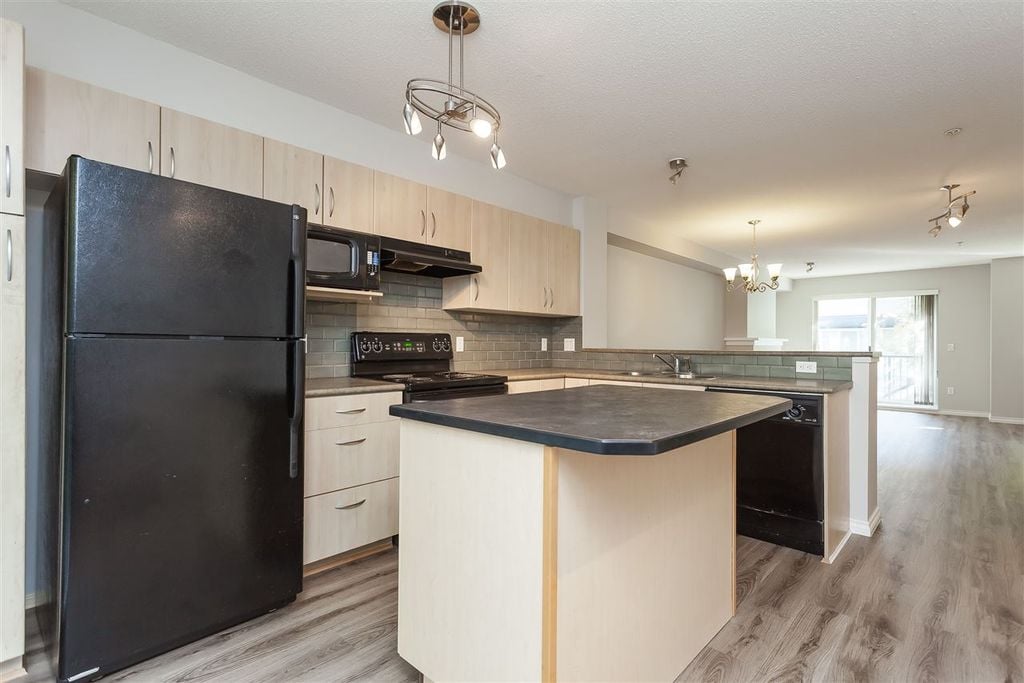 6747 203 St, #157