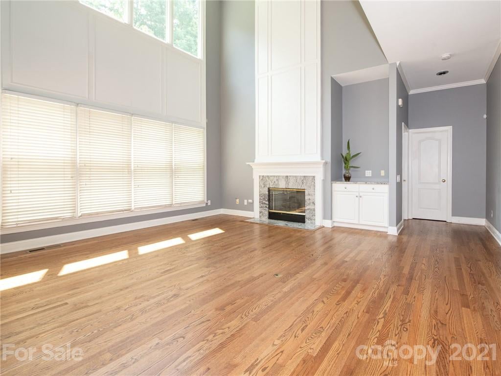 5552 Piper Glen Dr